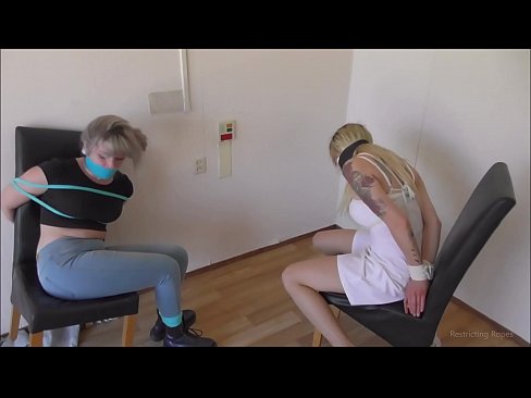 ❤️ Sõltuvuses / seotud ja suukorvistatud / neiu hädas ❌ Kaunis porno at us ️❤